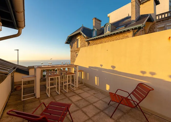 Alma - With Terrace And Sea View In Apartment